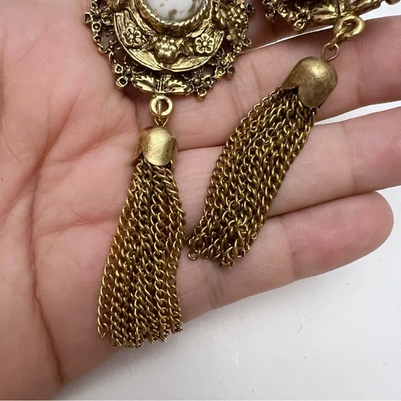 Vintage Victorian Revival Ornate Goldtone Speckle Cabochon Tassel Clip Earrings - Picture 5 of 7